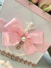 Load image into Gallery viewer, Custom Rose Box - Regular Size
