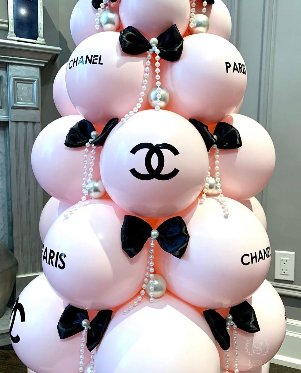 LV Inspired Christmas Balloon Tree – MSM Decor Studio