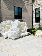 Load image into Gallery viewer, Huge Foam Rose - ONLINE

