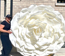 Load image into Gallery viewer, Huge Foam Rose - ONLINE
