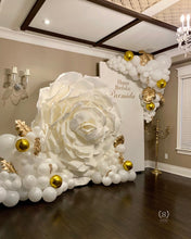 Load image into Gallery viewer, Huge Foam Rose - ONLINE
