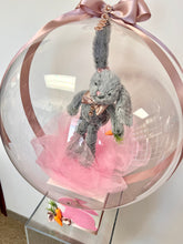 Load image into Gallery viewer, Bunny in a Bubble Balloon Box
